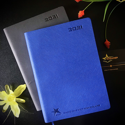 Sổ Tay Dán Gáy In Logo Quà Tặng Doanh Nghiệp Sang Trọng
